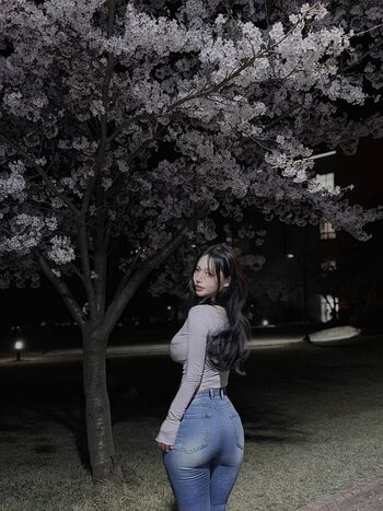 Full leaked Yulmu private onlyfans photo