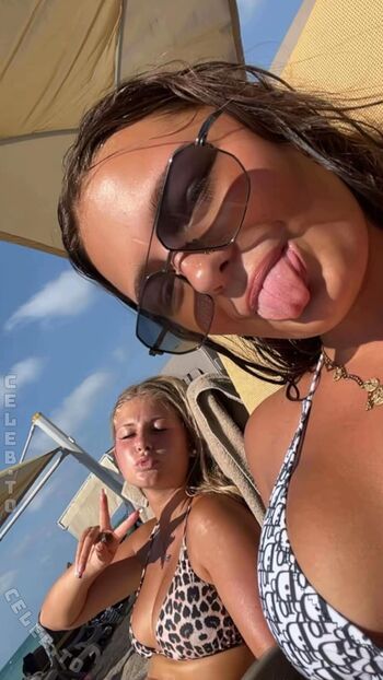 Full leaked Queenice private onlyfans photo