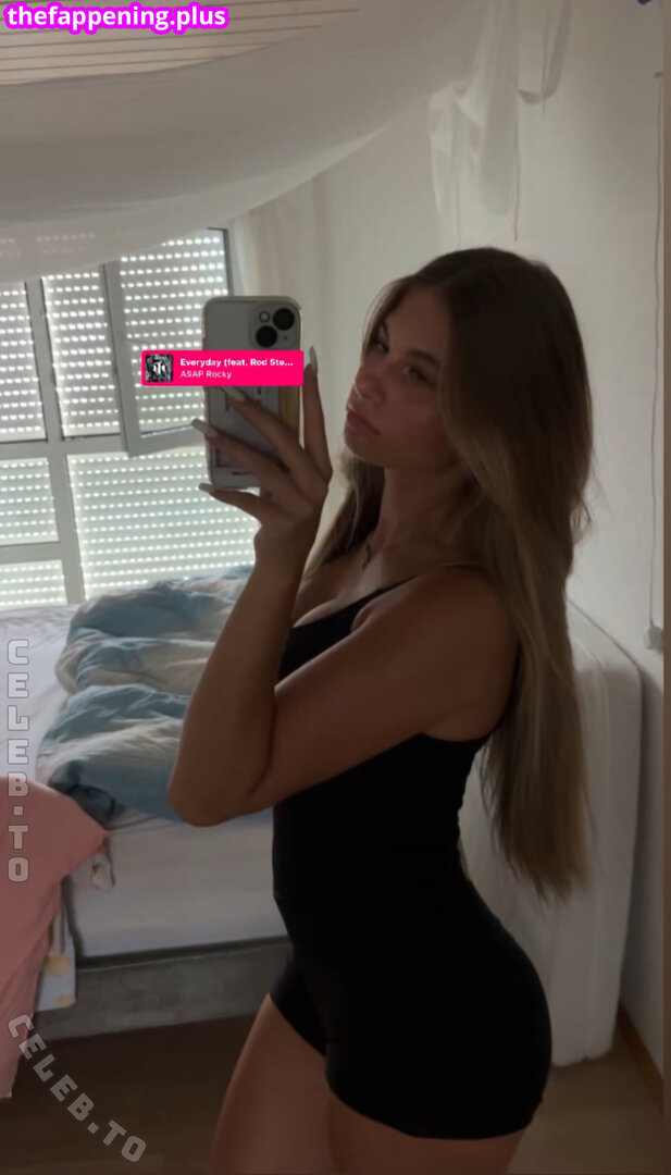 02.queenice / 18queenjce Foto OnlyFans Nuda #21