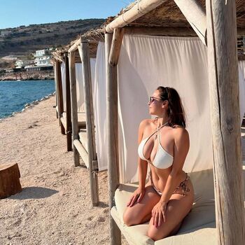 Full leaked Lenoka private onlyfans photo