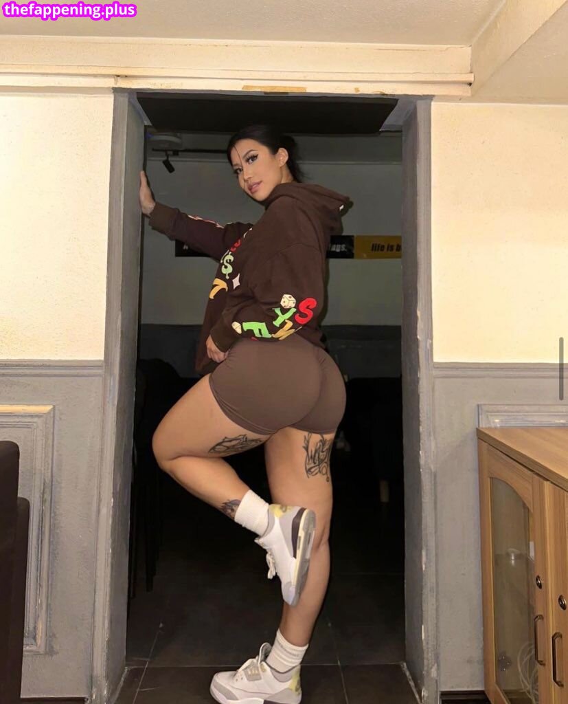 2002atinn3n / 302100lin / alinn / 艾琳 Çıplak OnlyFans Fotoğrafı #16