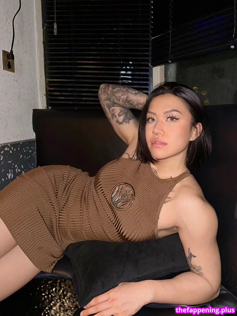 2002atinn3n / 302100lin / alinn / 艾琳 Fotografie OnlyFans Dezbrăcată #21