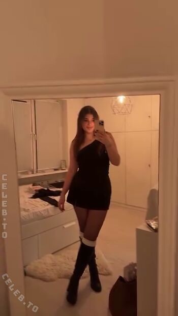 Full leaked Jarla private onlyfans photo