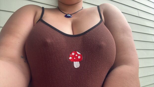 Full leaked Mellowmoon private photo