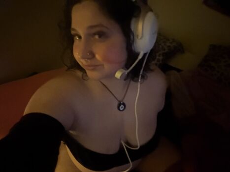 Full leaked Mellowmoon private photo