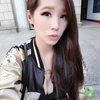 Full leaked Iris private onlyfans photo