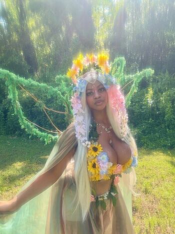 Full leaked Honeygram private photo
