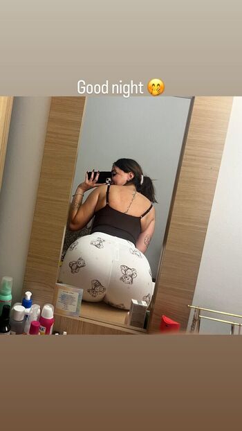 Full leaked Itsmenazli page private onlyfans photo