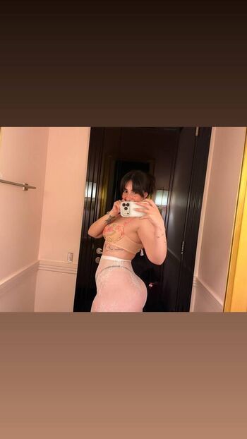 Full leaked Itsmenazli private photo
