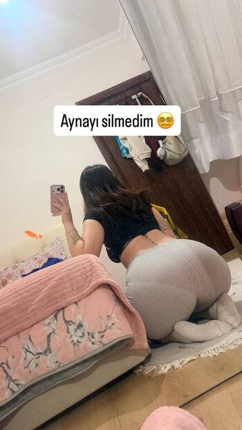 Full leaked Itsmenazli private photo