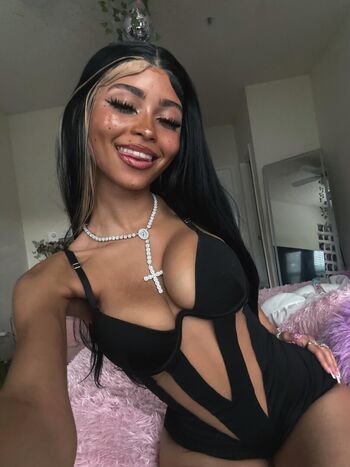 Full leaked Lyjune private photo