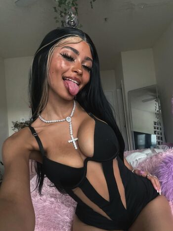 Full leaked Lyjune private photo