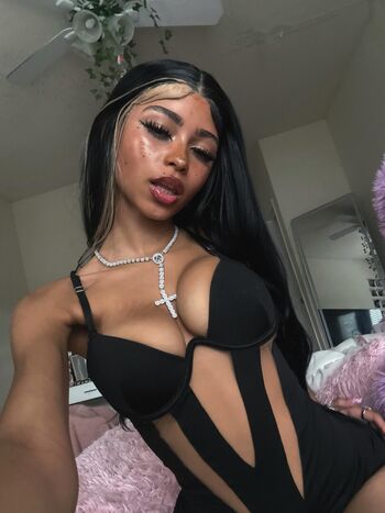 Full leaked Lyjune private photo