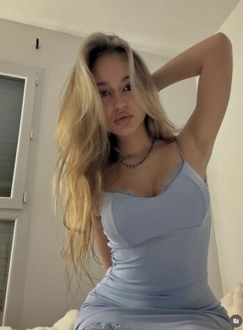 Full leaked Lyse private photo