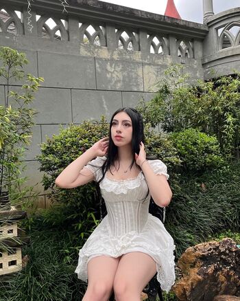 Full leaked Ombiegirl private photo