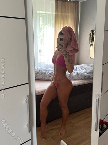 Full leaked Tskimmyxo page private photo