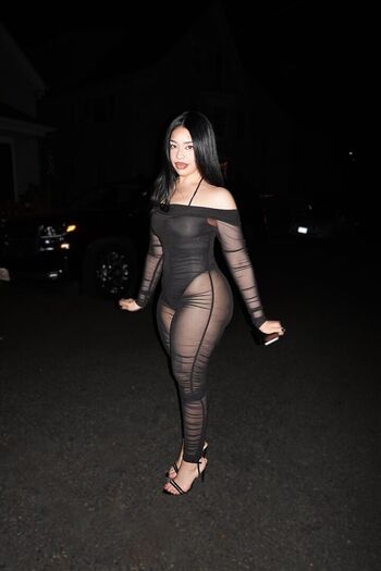 Full leaked Three private onlyfans photo