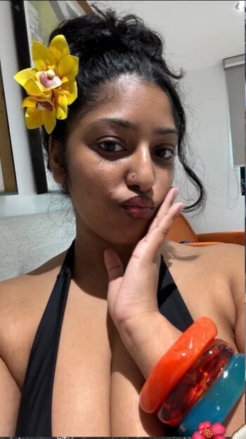 Full leaked A neesuh private photo