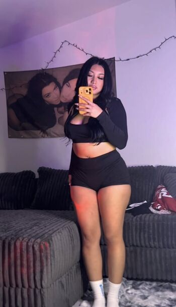 Full leaked Aaliyahluvss private photo