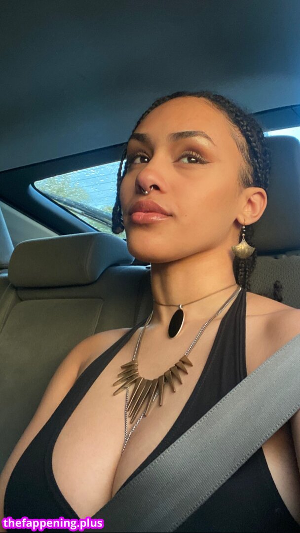 Aaliyeezy / theallierae Fotografie OnlyFans Dezbrăcată #375