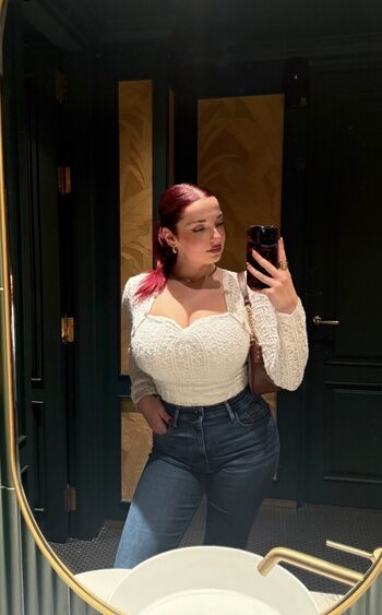 Full leaked Aandreaagomez private onlyfans photo