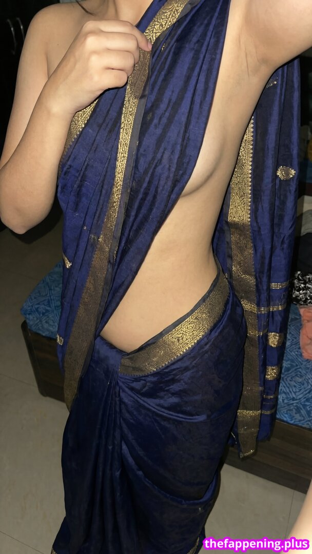 Aania Sharma / aaniasharmaa / https: नग्न OnlyFans फोटो #9