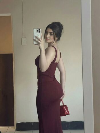 Full leaked Aaniasharmaa private onlyfans photo