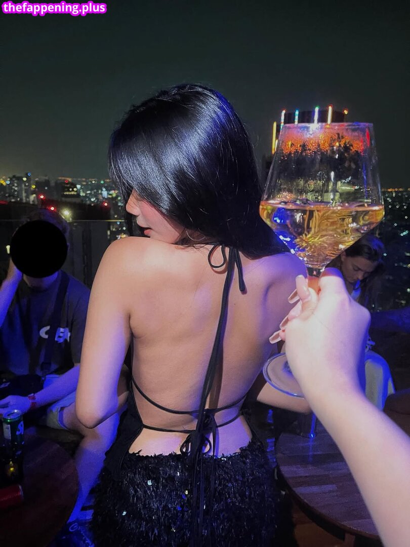 Saipetch B. / aaomhelloo Φωτογραφία Γυμνών OnlyFans #76