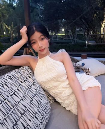 Full leaked Aaomhelloo page private onlyfans photo