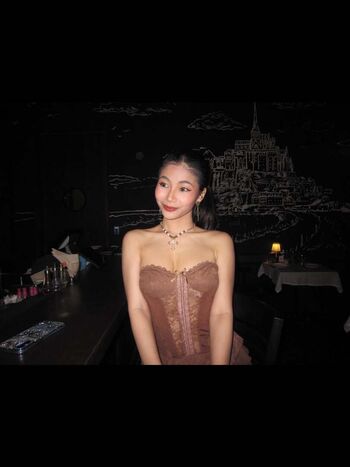 Full leaked Aaomhelloo page private onlyfans photo