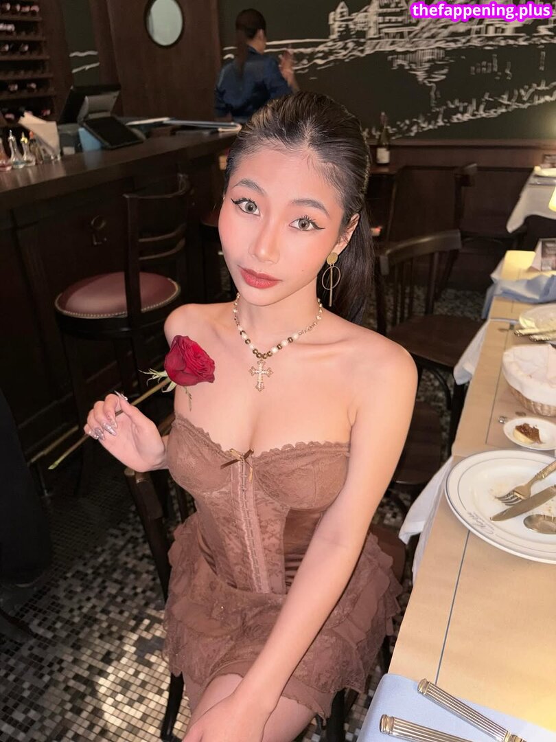 Saipetch B. / aaomhelloo Фото обнажённых OnlyFans #110