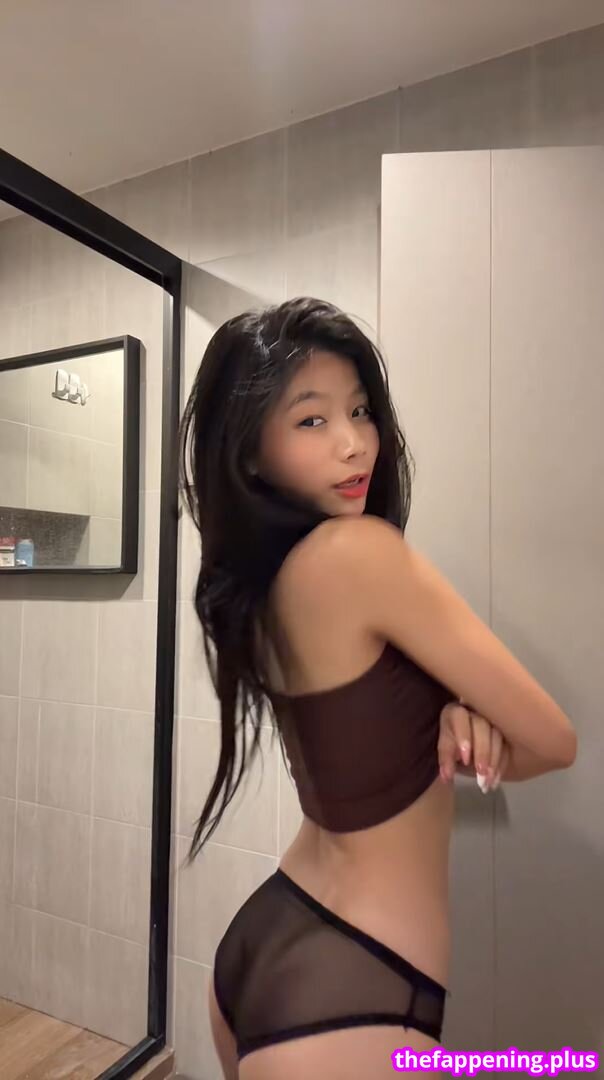 Saipetch B. / aaomhelloo Nude OnlyFans Photo #193