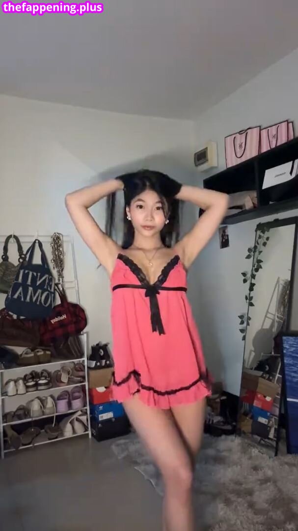 Saipetch B. / aaomhelloo Φωτογραφία Γυμνών OnlyFans #196