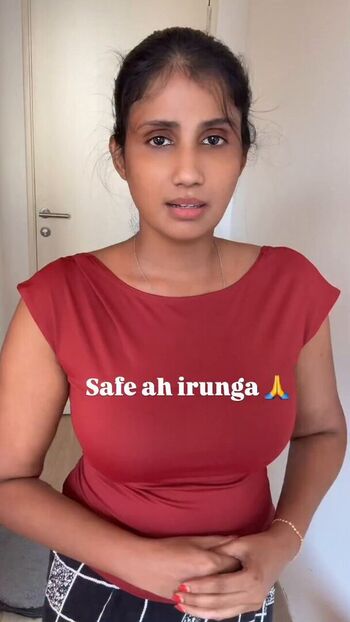 Full leaked Aarnikaofficial private onlyfans photo