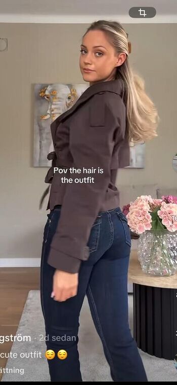 Full leaked Aasaelisabeth private onlyfans photo