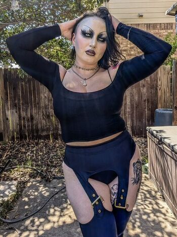 Full leaked Abadon aew page private photo