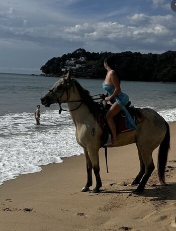 Full leaked Abeer rouji private onlyfans photo