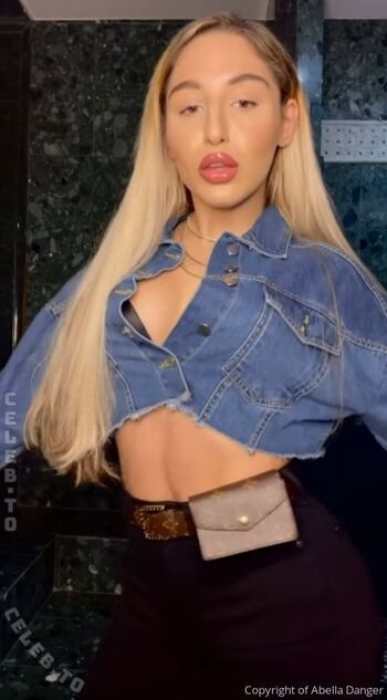 Full leaked Abella danger  page private onlyfans photo
