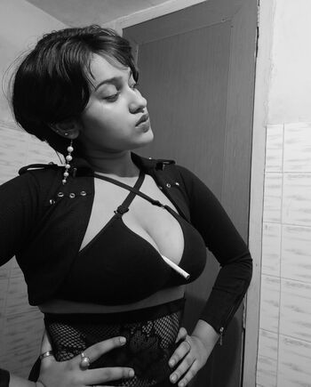 Full leaked Abhipsa karmakar private photo