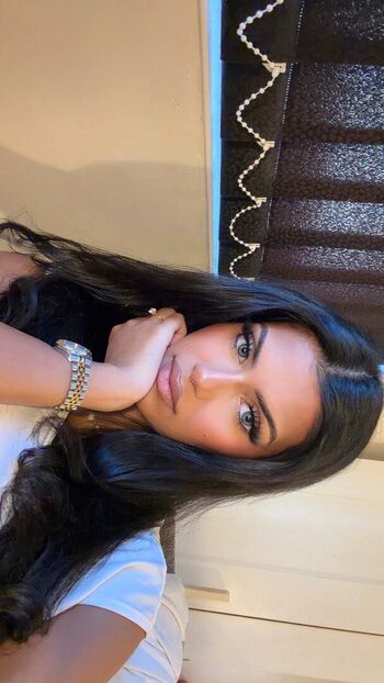 Full leaked Abida private photo
