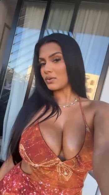 Full leaked Abida private photo