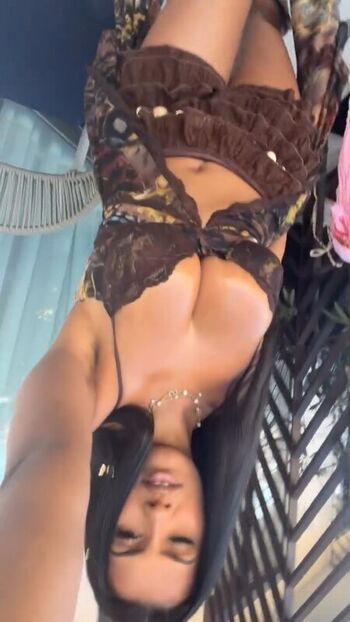Full leaked Abida private photo