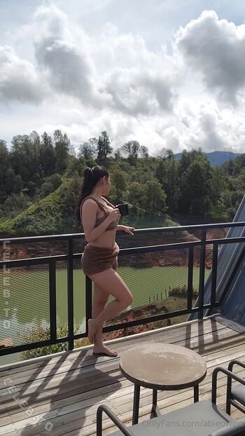 Full leaked Abieowen private photo