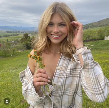 Full leaked Abigael boivin private onlyfans photo