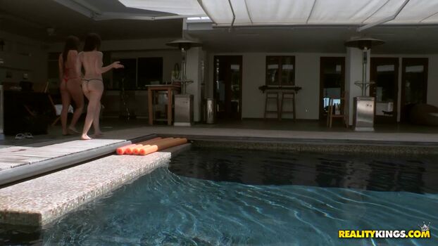 Full leaked Abigail mac page private onlyfans photo