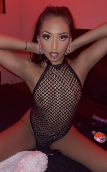 Full leaked Acaciahoney private photo
