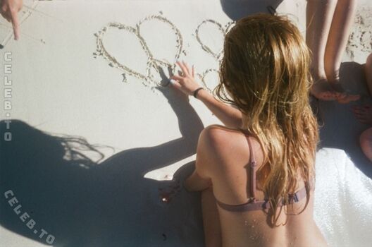 Full leaked Addison rae  page private onlyfans photo