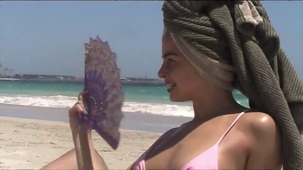 Full leaked Addison rae  page private onlyfans photo