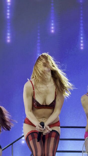 Full leaked Addison rae  page private onlyfans photo