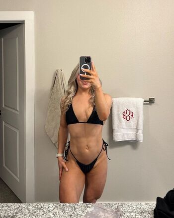 Full leaked Addison shields private onlyfans photo